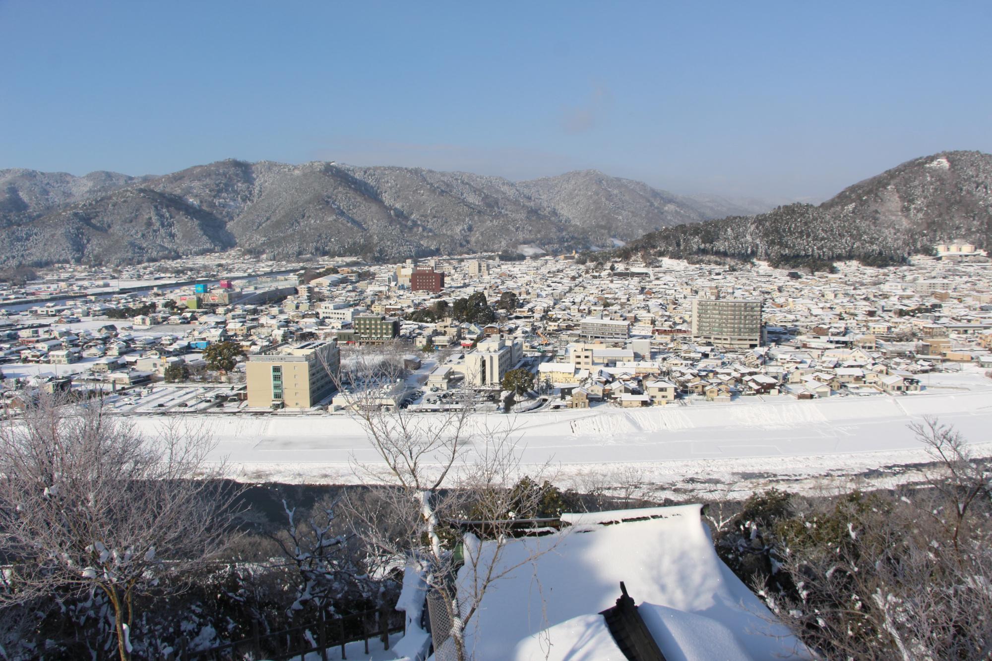 1月25日：市内雪化粧 山崎町内も久々に真っ白の画像