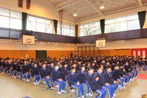 宍粟市立はりま一宮小学校開校式及び入学式に参加された児童の写真