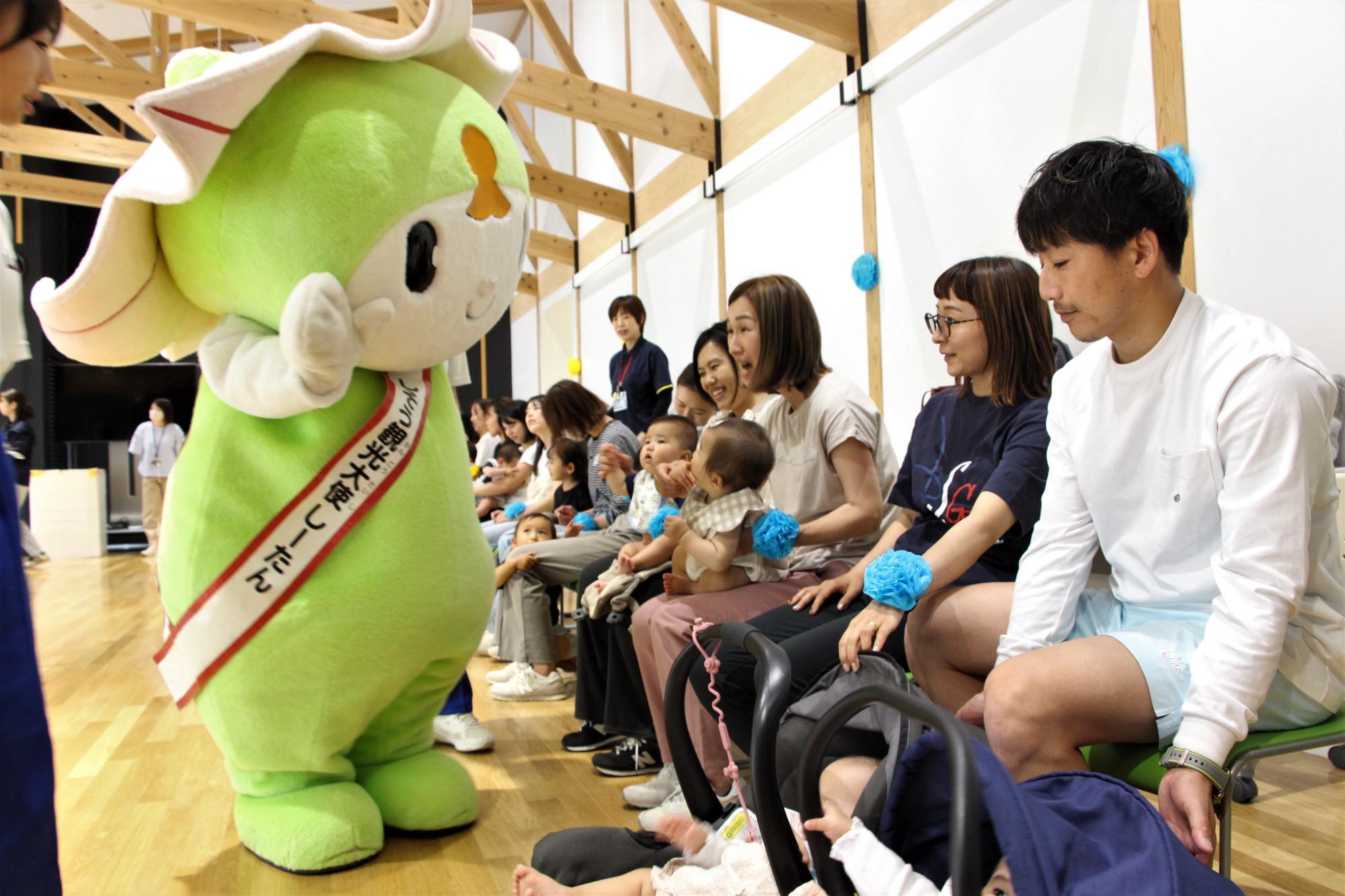 6月3日：子育て支援センター交流事業なかよし運動会を開催の画像