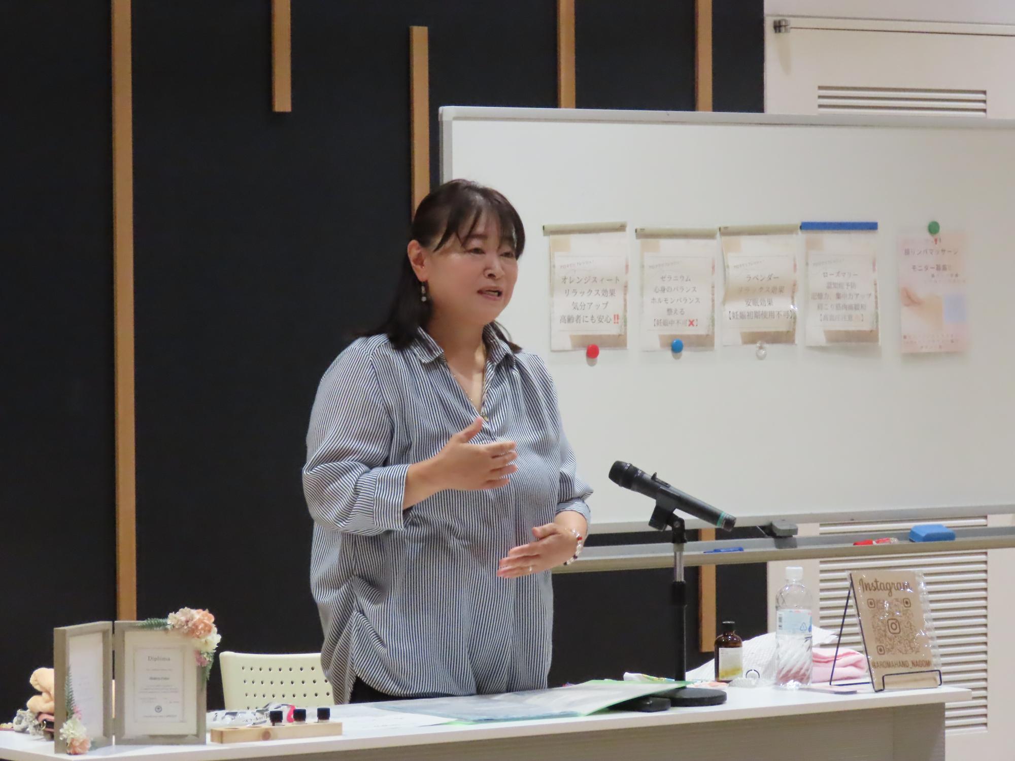 セルフケアの大切さについてお話される福井しげよさん