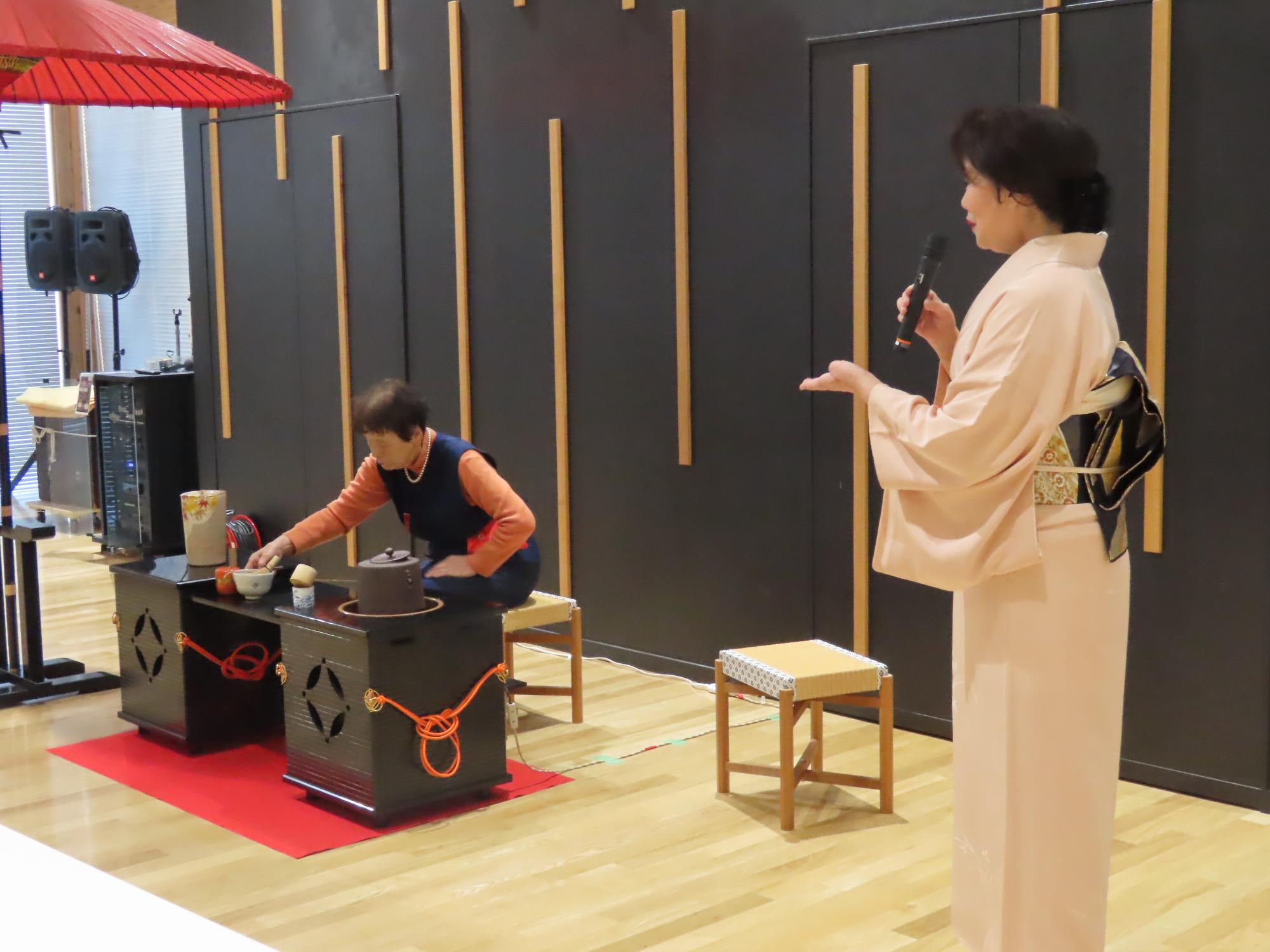 茶道クラブによるお茶席の様子