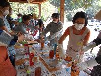 廃油石鹸づくりの様子