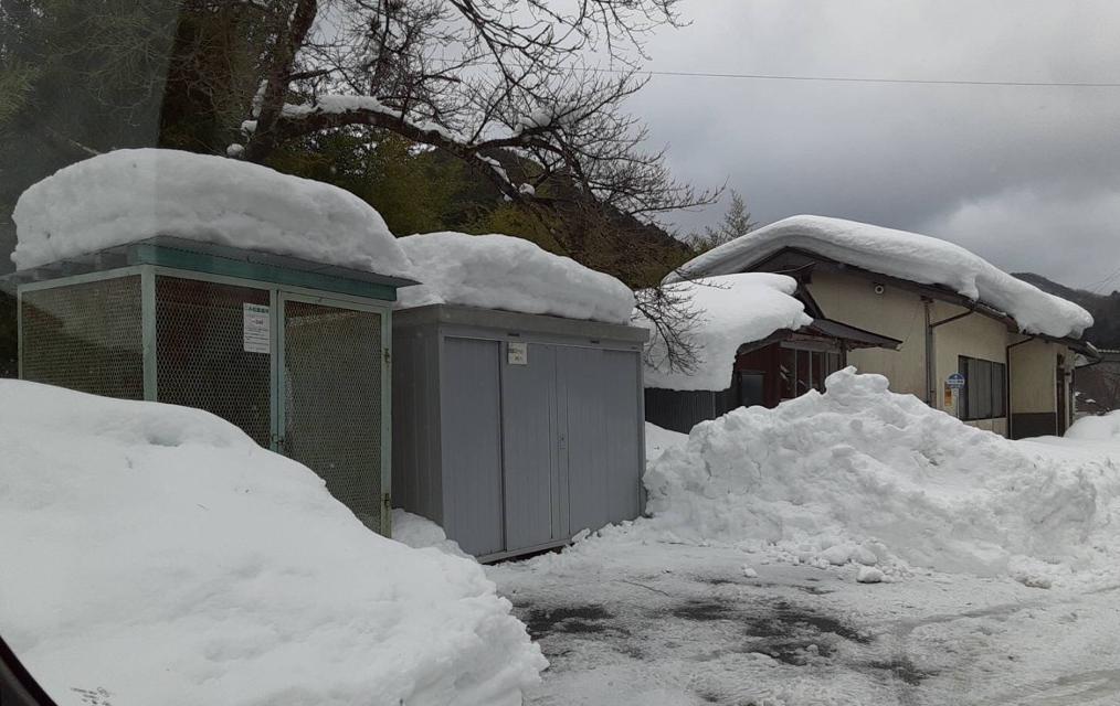 除雪されたリサイクルステーション周辺のの写真