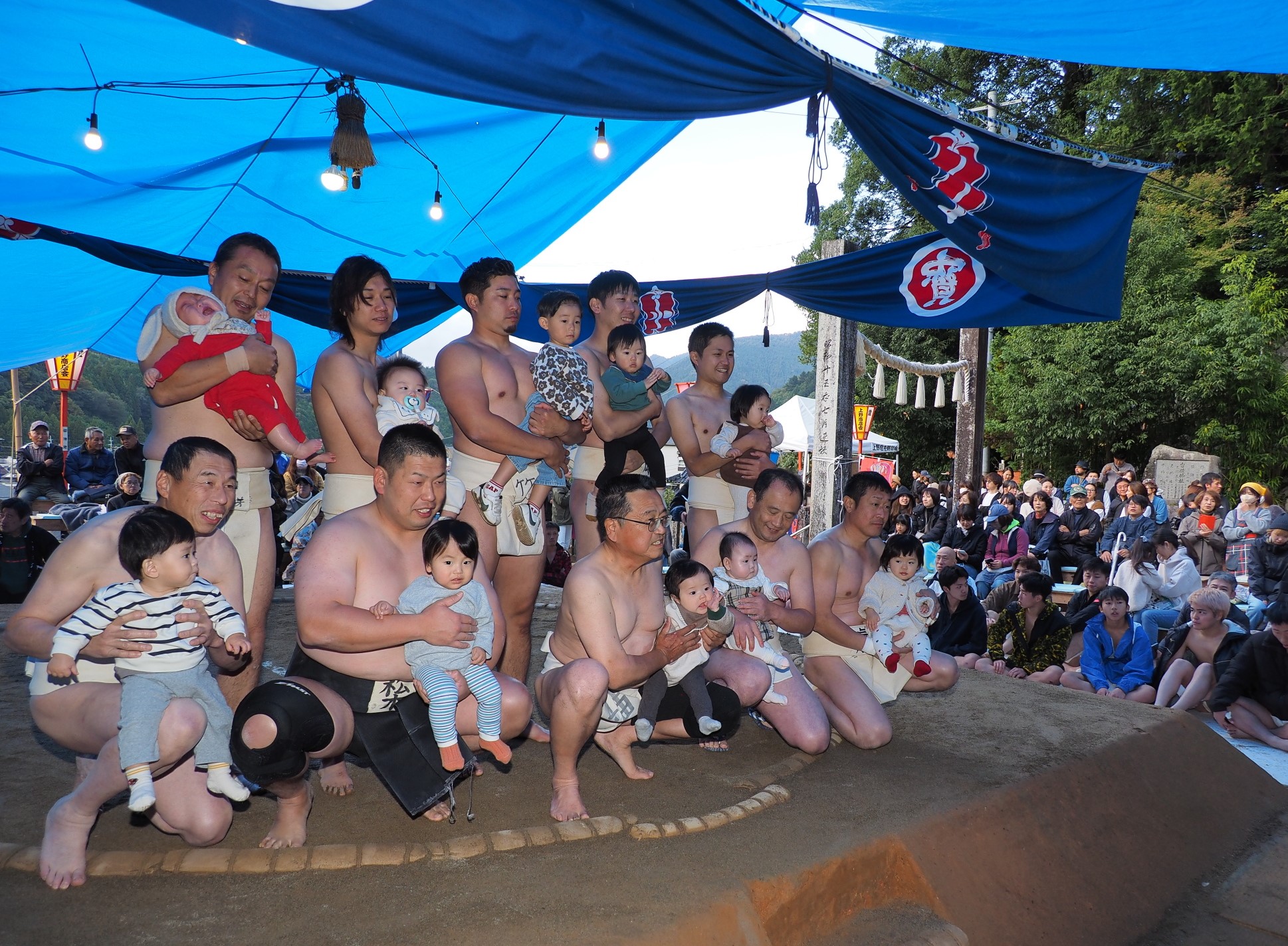 赤ちゃん土俵入り