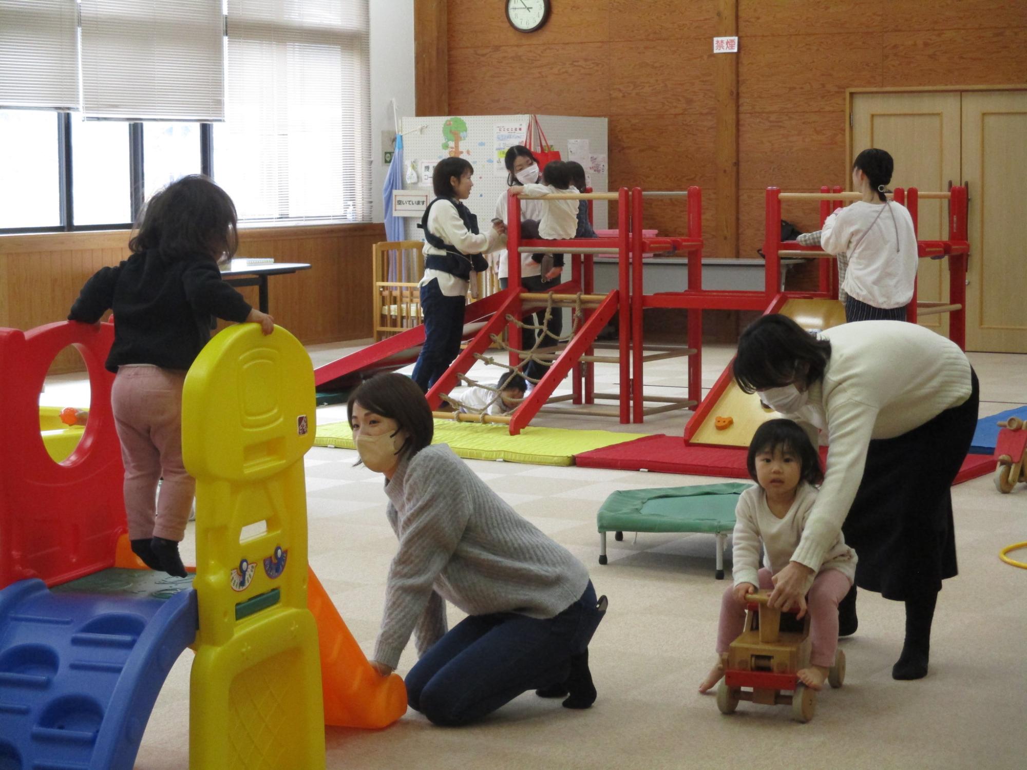 学遊館最後のワイワイデー参加者の様子