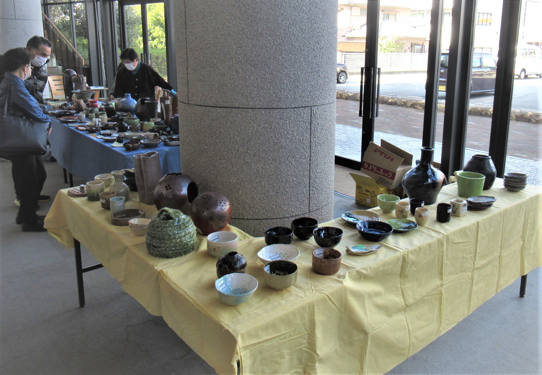 陶芸部の作品展示