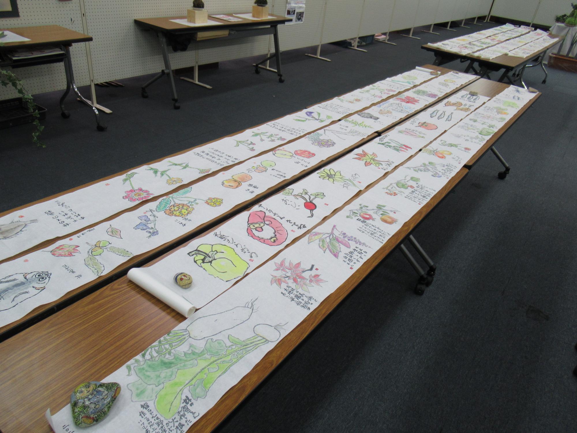 絵手紙クラブの作品展示