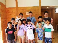 チャレンジキャンプに参加した子どもたちのグループの記念写真