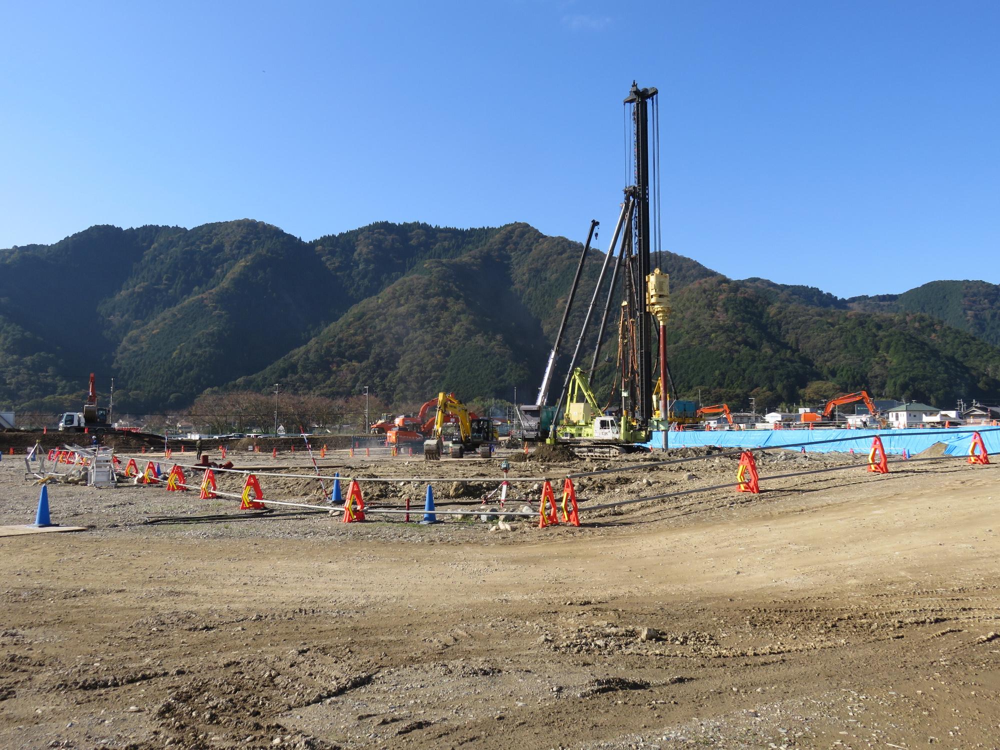 地盤改良工事の様子