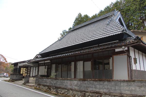 detached 鷹巣