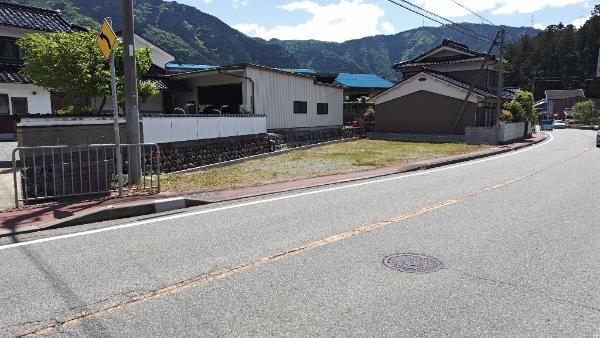  一宮町東市場